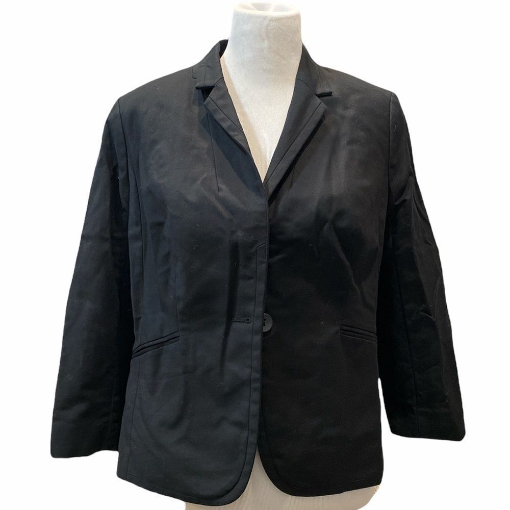 The Limited 3/4 Sleeve Blazer